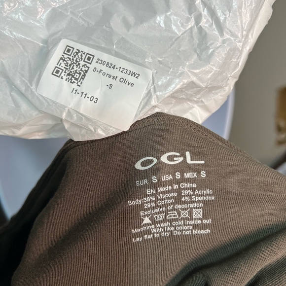 OGL Eco-Mousse® Modern Side Ruched Boatneck Brami Top - Picture 6 of 7